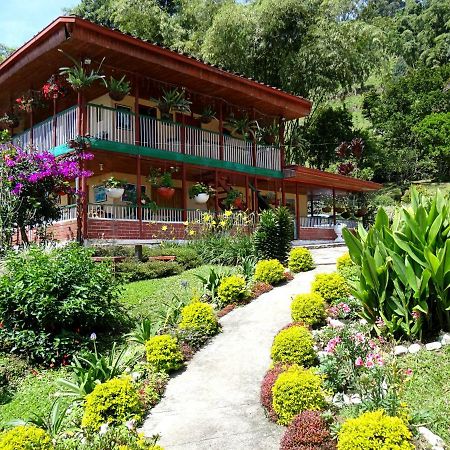 Finca Turistica Los Rosales Pereira Exterior photo